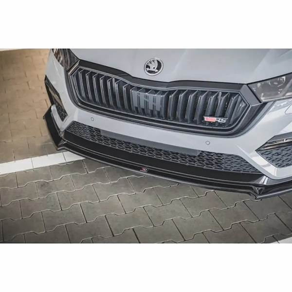 maxton-lame-du-pare-chocs-avant-v2-ailerons-skoda-octavia-rs-mk4-noir-brillant (4)